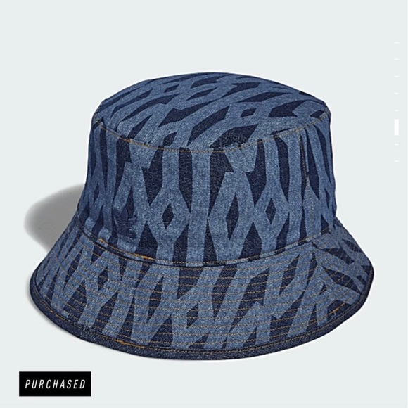 IVY PARK Accessories - IVY PARK ADIDAS REVERSIBLE BUCKET HAT